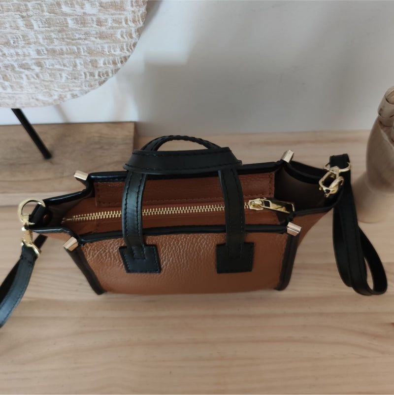 Bolso piel combinado camel/negro MUESTRARIO