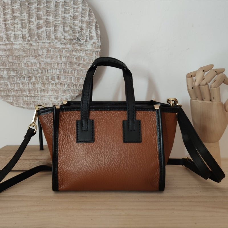 Bolso piel combinado camel/negro MUESTRARIO