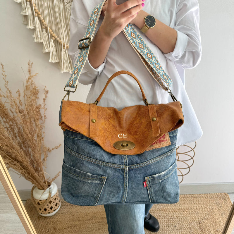 Bolso combinado denim/piel camel iniciales bordadas